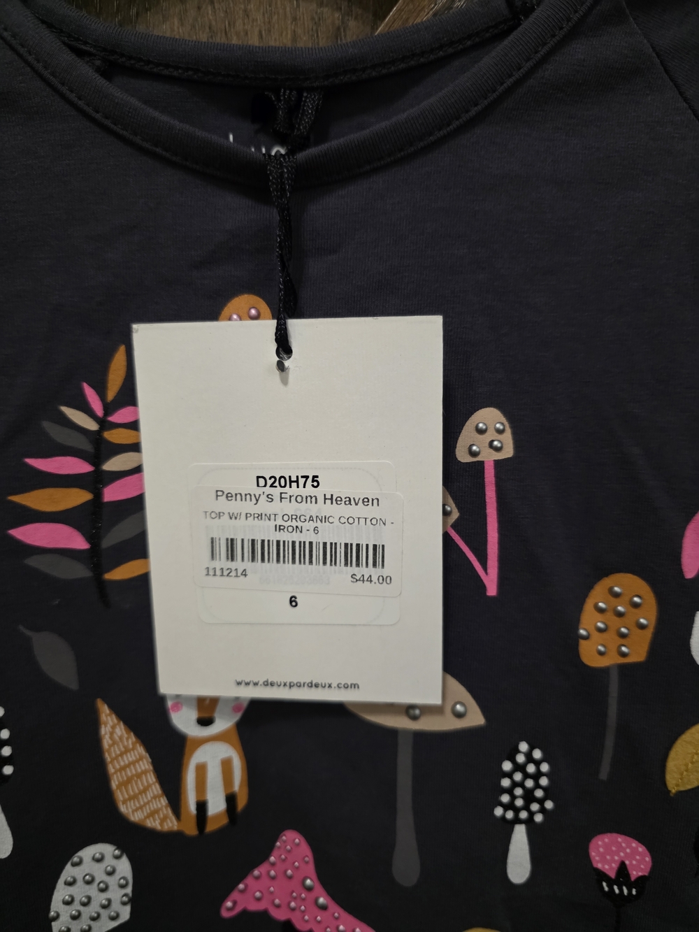 NWT deux par deux Dark Gray Long-Sleeve Tee with Colorful Forest Print - Picture 2 of 4